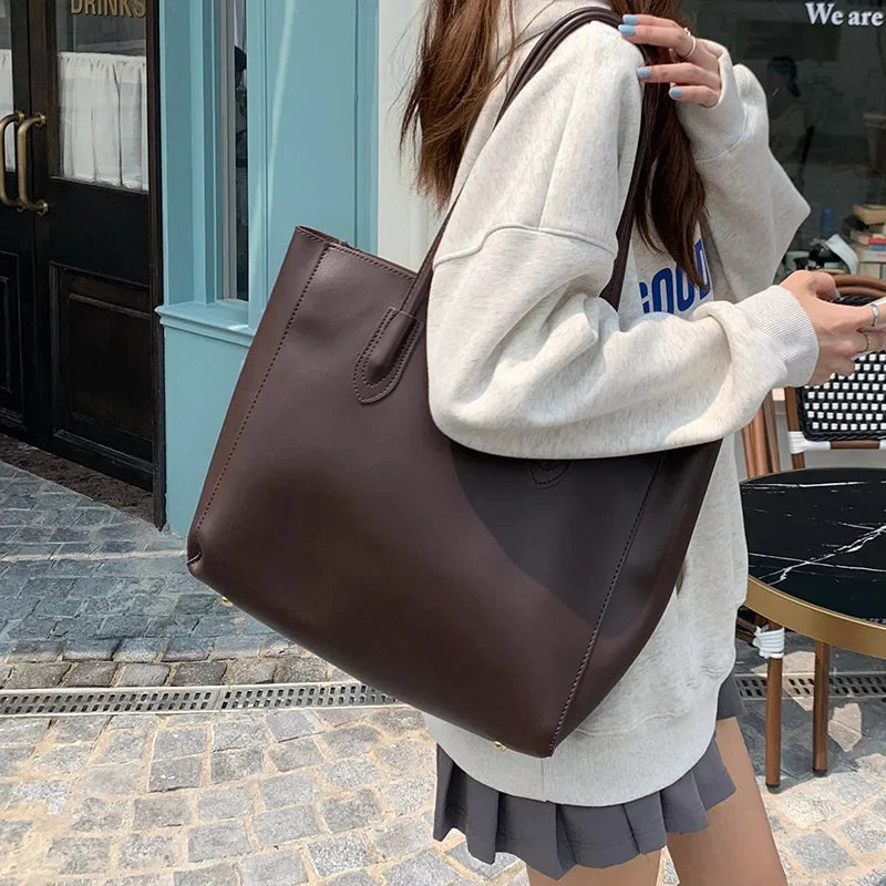 The Aria Tote