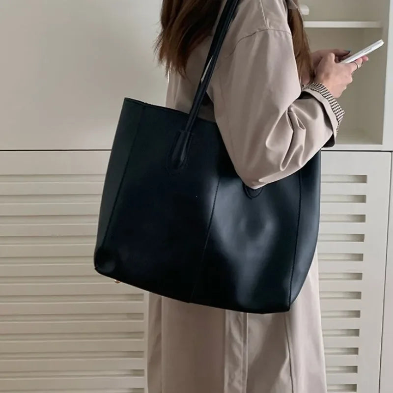 The Aria Tote