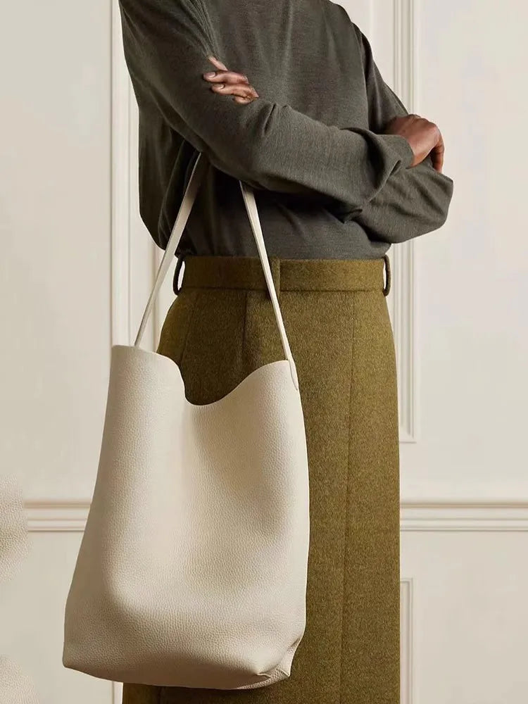 The Noa Bag Full