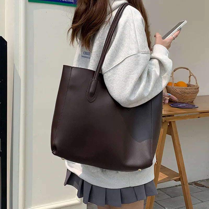 The Aria Tote