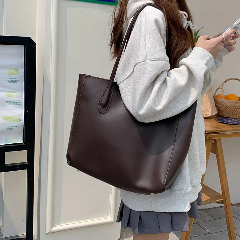The Aria Tote