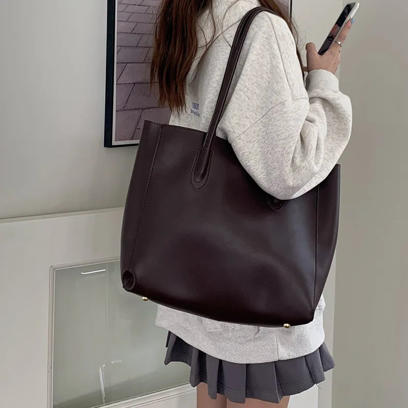The Aria Tote