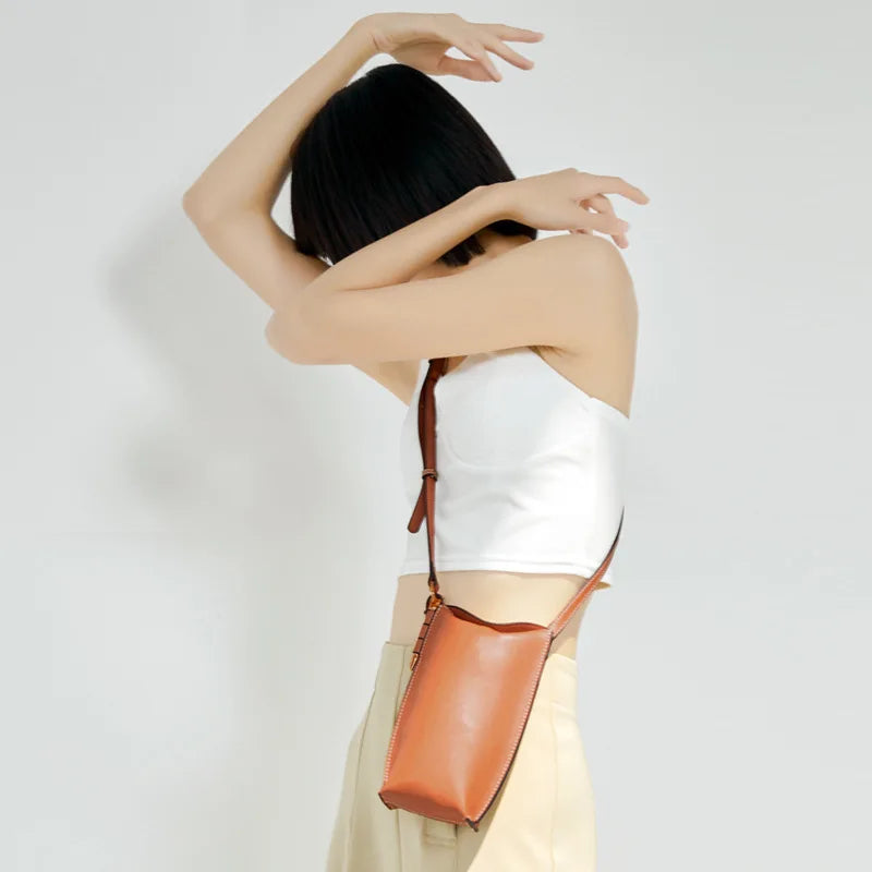 The Rae Crossbody