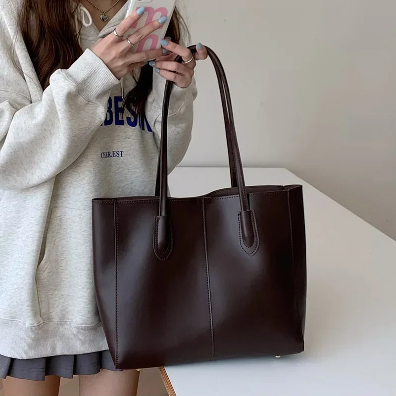 The Aria Tote